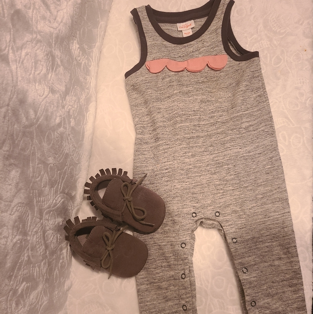 Blush & Grey Outfit